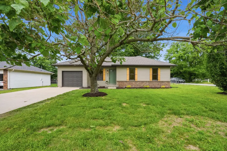 501 S Sunrise Street, Strafford, MO 65757 - #2
