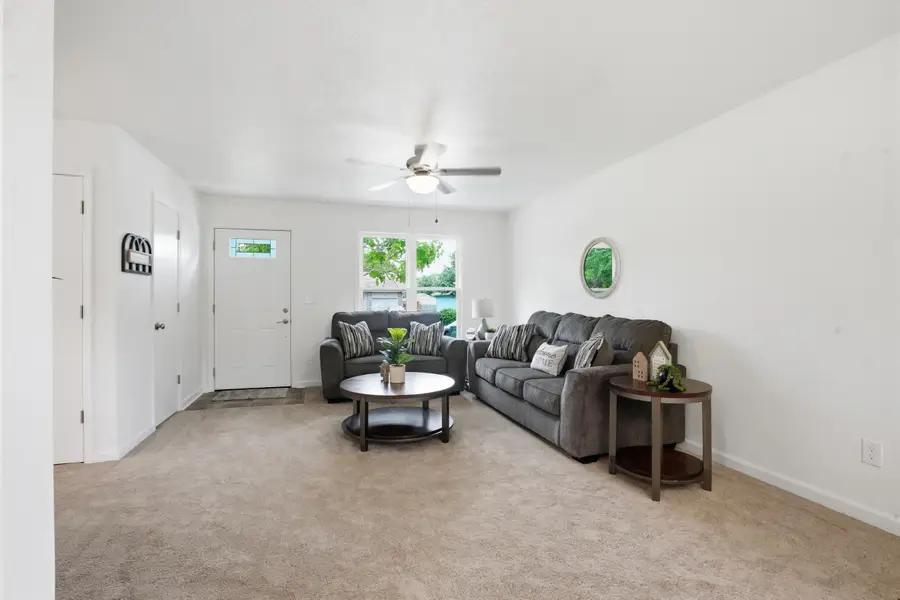 501 S Sunrise Street, Strafford, MO 65757 - #3