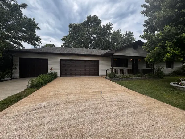 1017 N Summit Avenue, Willow Springs, MO 65793