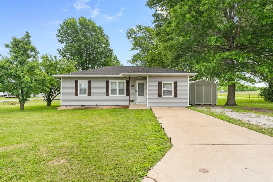 106 S Lorraine Street, Seymour, MO 65746 - #2