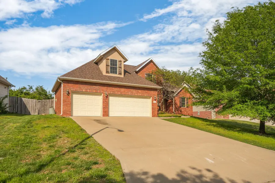 3322 S Saratoga Avenue, Springfield, MO 65804 - #2