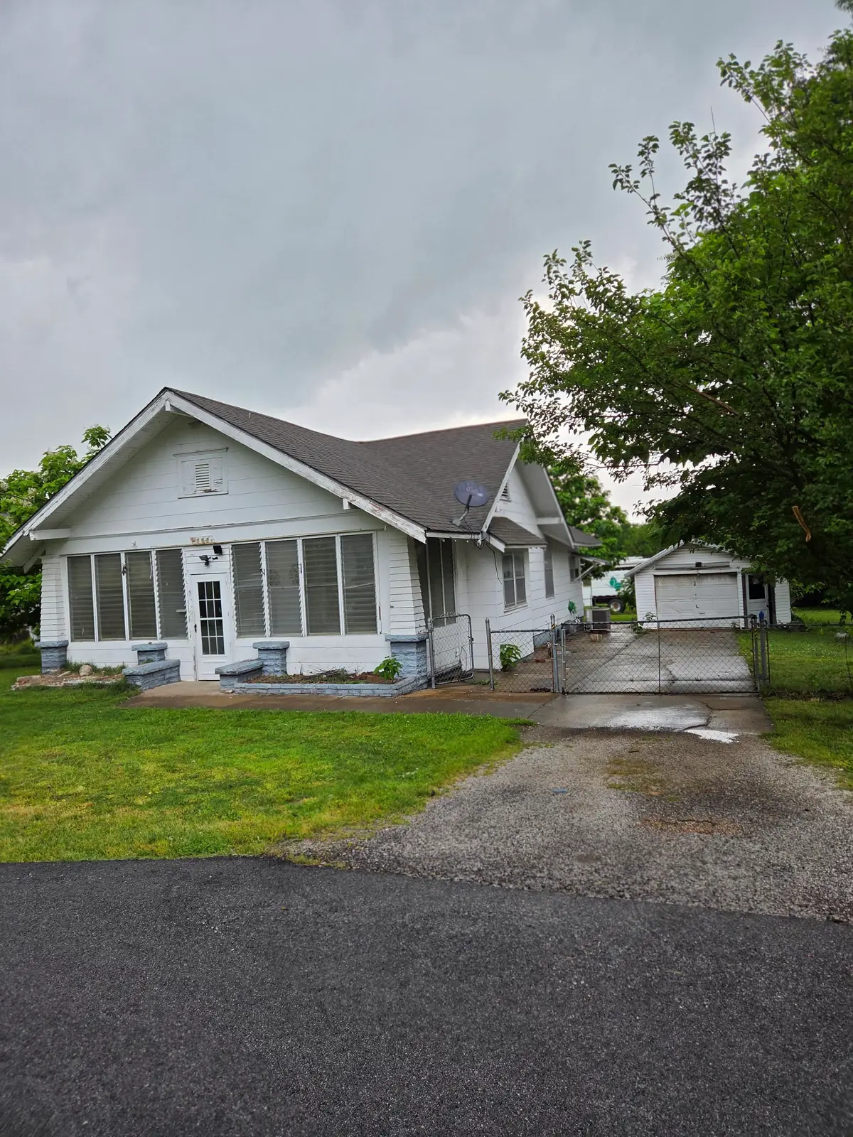 111 E Forest Street, Bolivar, MO 65613 - #1
