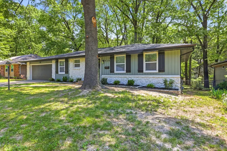 928 S Coach Light Avenue, Springfield, MO 65802 - #2