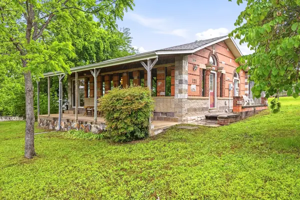 121 Cedar Street, Forsyth, MO 65653