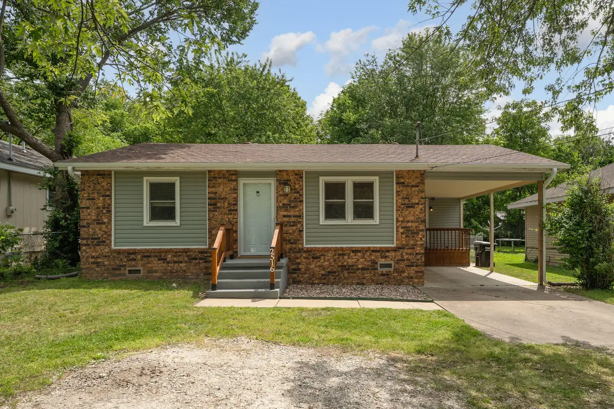 2516 N Pierce Avenue, Springfield, MO 65803 - #1