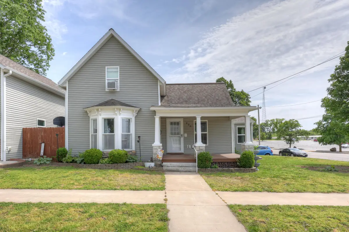 428 W Vine Street, Carthage, MO 64836 - #1