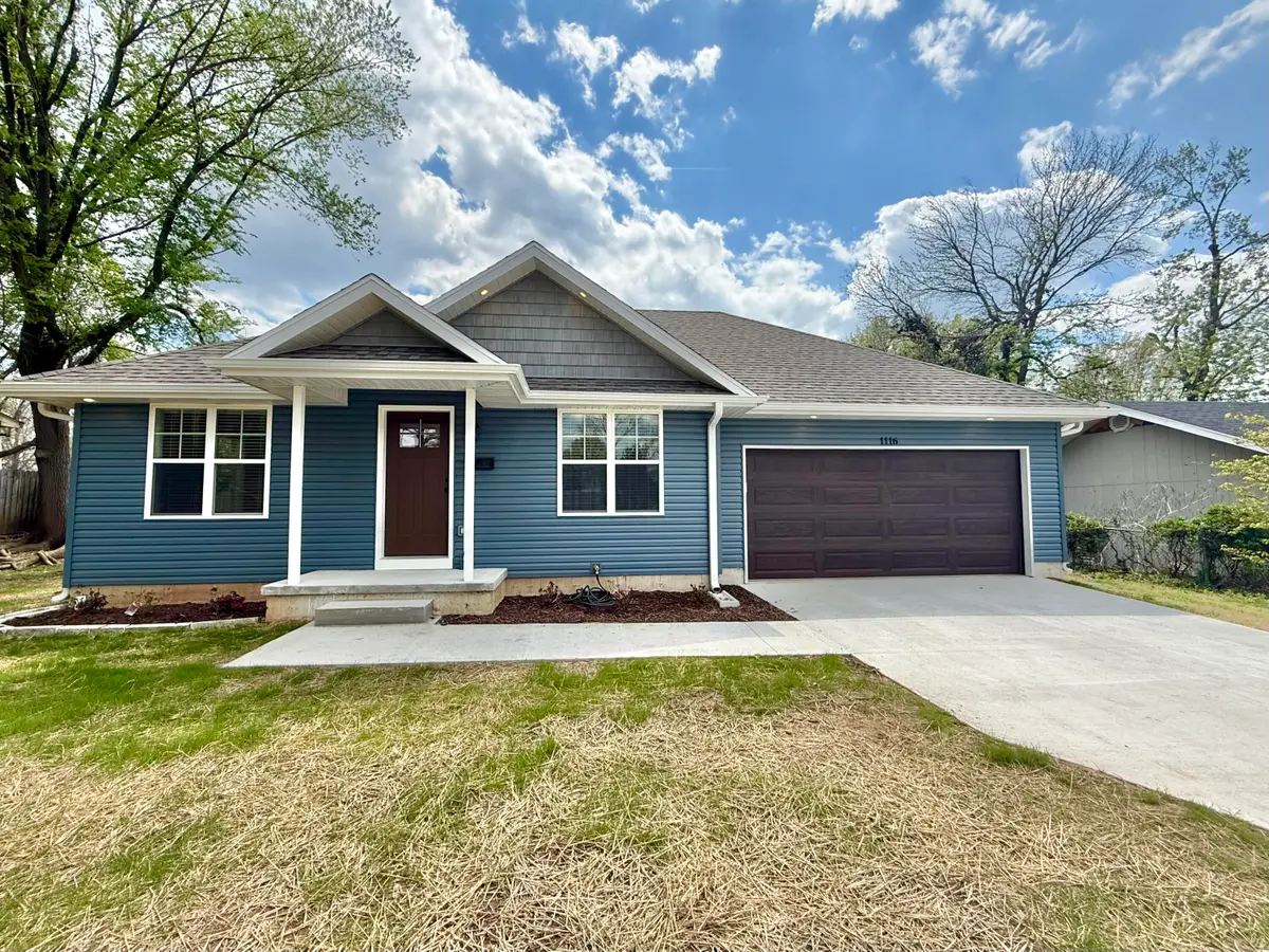 1116 W Broadmoor Street, Springfield, MO 65807 - #1