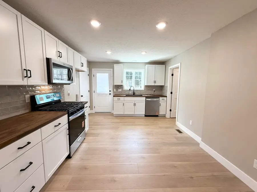 1116 W Broadmoor Street, Springfield, MO 65807 - #3