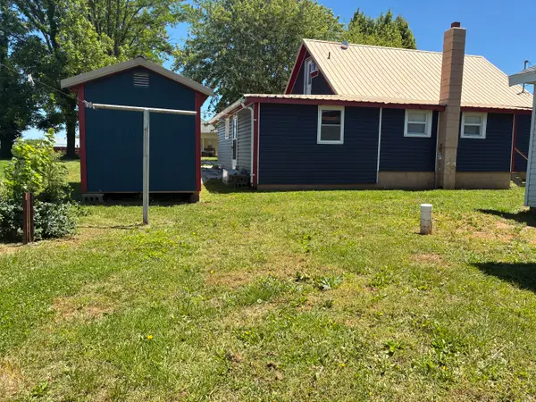 111 Galyan Street, Stockton, MO 65785