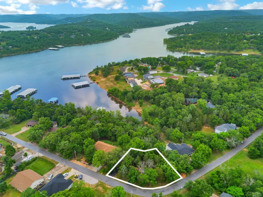 144 Santana Circle, Reeds Spring, MO 65737 - #3