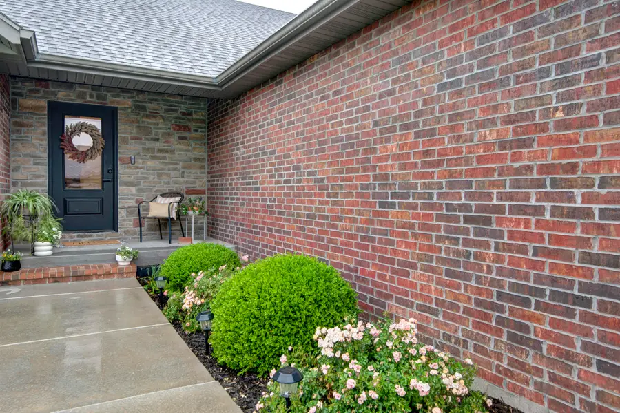 2695 W Fishhook Avenue, Ozark, MO 65721 - #3