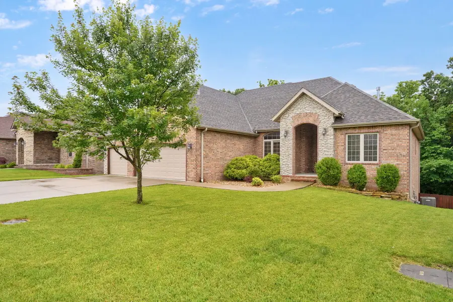2342 W Darby Street, Springfield, MO 65810 - #2