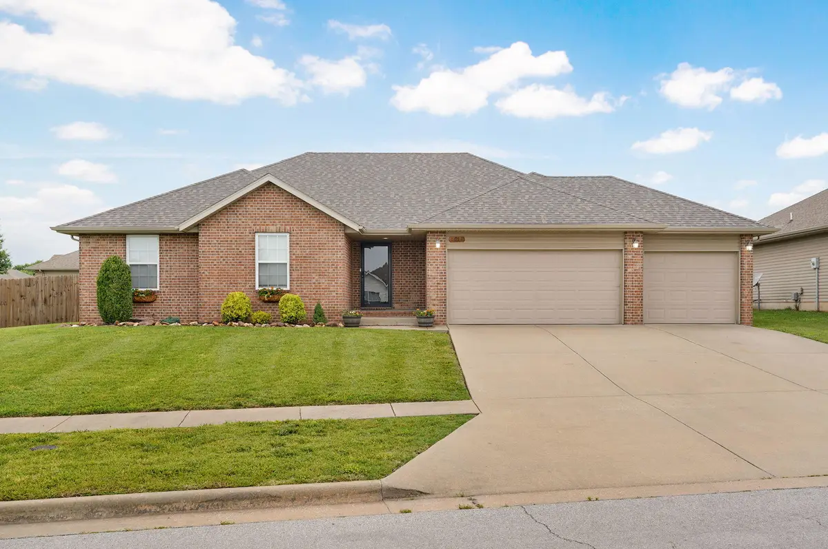 1071 S Tanner Drive, Springfield, MO 65802 - #1
