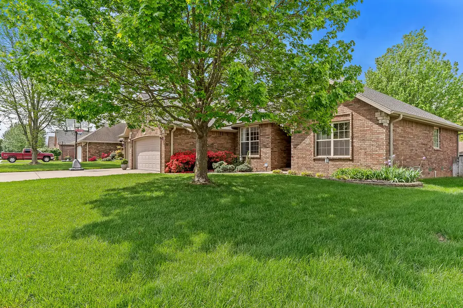 4433 S Appleton Drive, Springfield, MO 65810 - #3