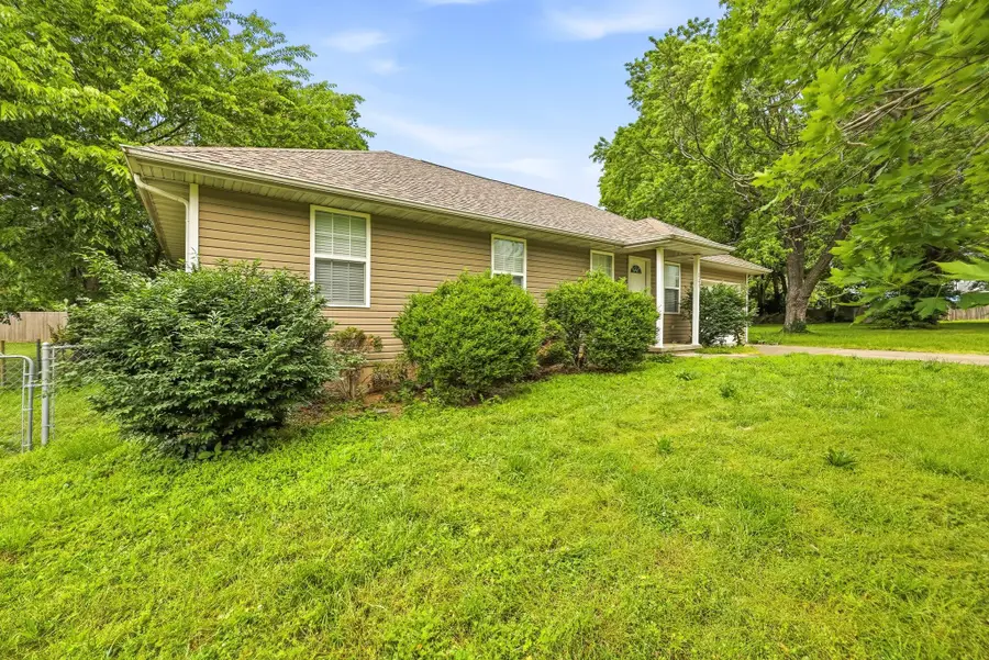 205 South Street, Willard, MO 65781 - #3