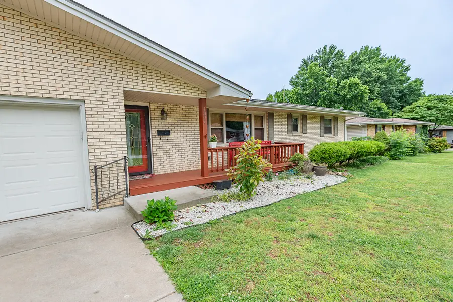 1036 E Edgewood Street, Springfield, MO 65807 - #3