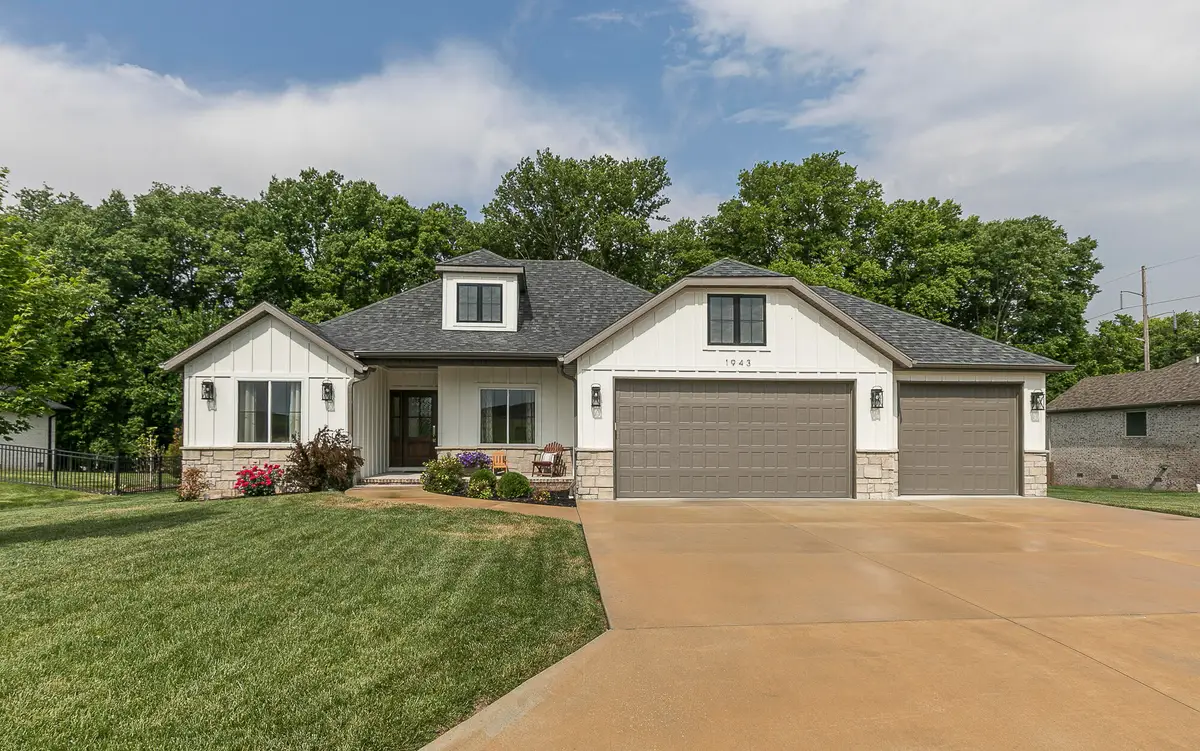 1943 N Bristol Avenue, Springfield, MO 65802 - #1