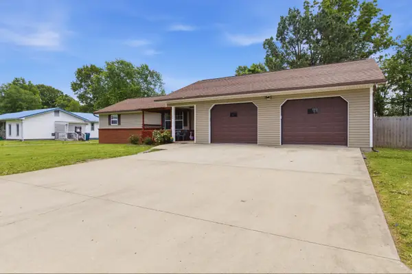 109 Circle Drive, Monett, MO 65708