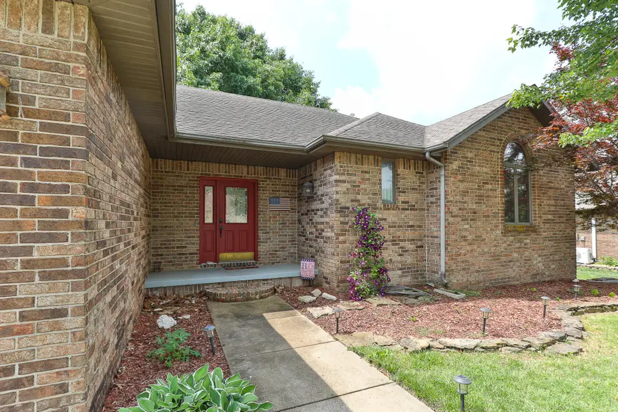 714 W Wasson Drive, Nixa, MO 65714 - #3
