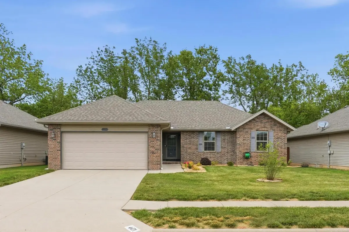 4471 W Brownstone Trace, Springfield, MO 65807 - #1