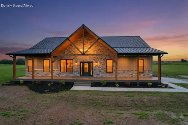 814 E 442nd Road, Bolivar, MO 65613
