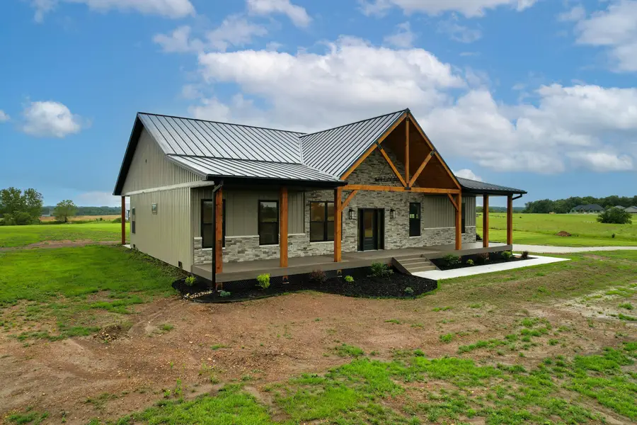 814 E 442nd Road, Bolivar, MO 65613 - #2