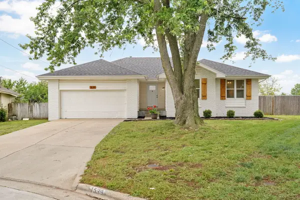 1539 W Rockwood Court, Springfield, MO 65807