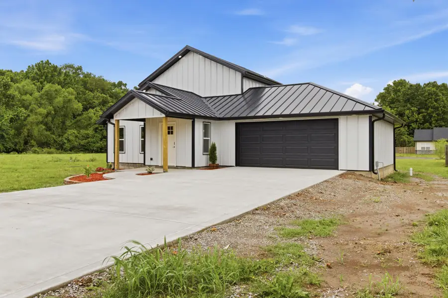 206 Travis Street, Monett, MO 65708 - #2