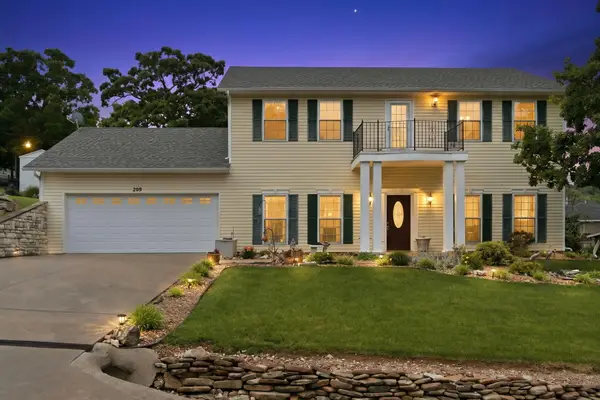 209 N Maple Street, Blue Eye, MO 65611