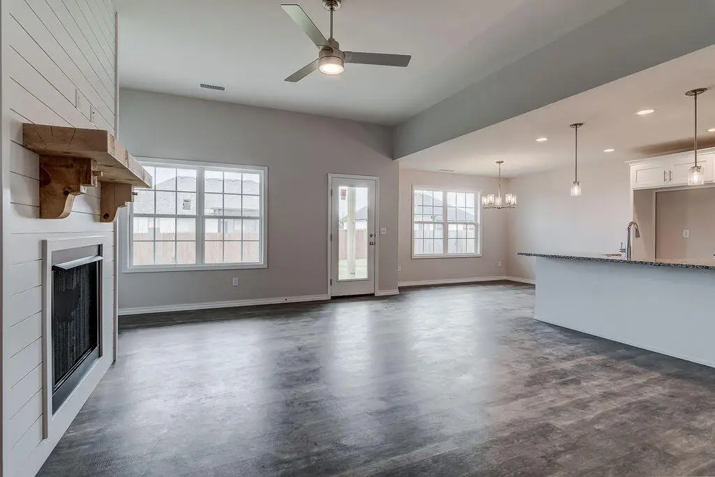 935 S Pindall Lane, Nixa, MO 65714 - #1
