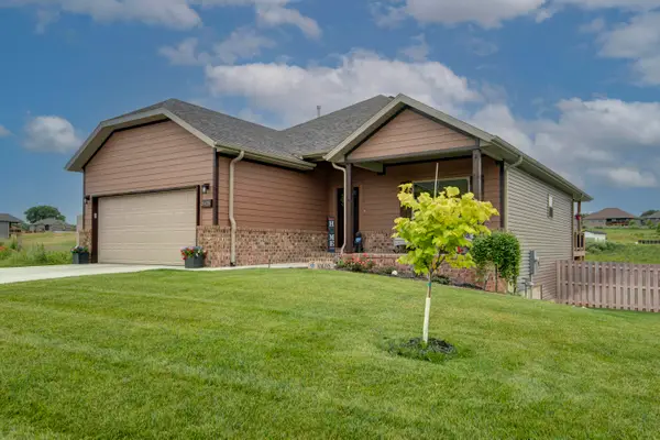 2626 W Fisherman Drive, Ozark, MO 65721