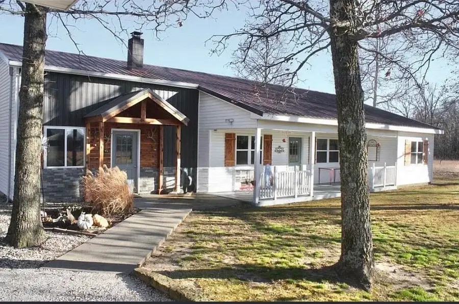 17135 S Highway 97, Sheldon, MO 64784 - #2