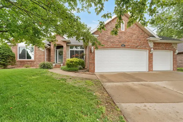 3306 S Linden Avenue, Springfield, MO 65804