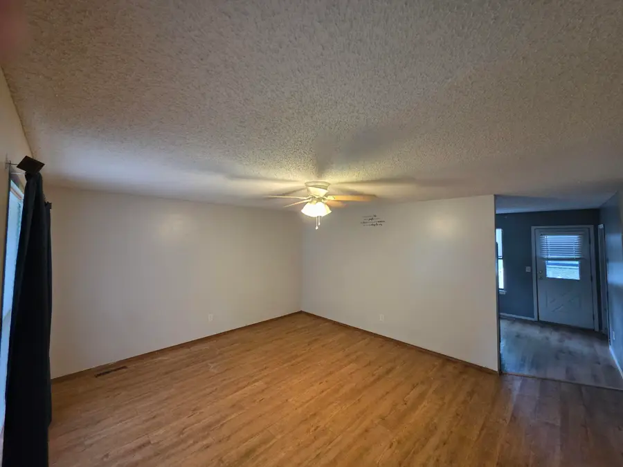 1001 N 13th Avenue, Ozark, MO 65721 - #3