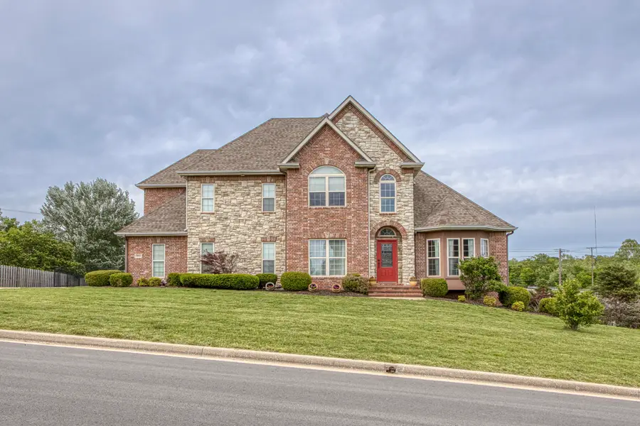 3001 Sunset Drive, Joplin, MO 64804 - #2