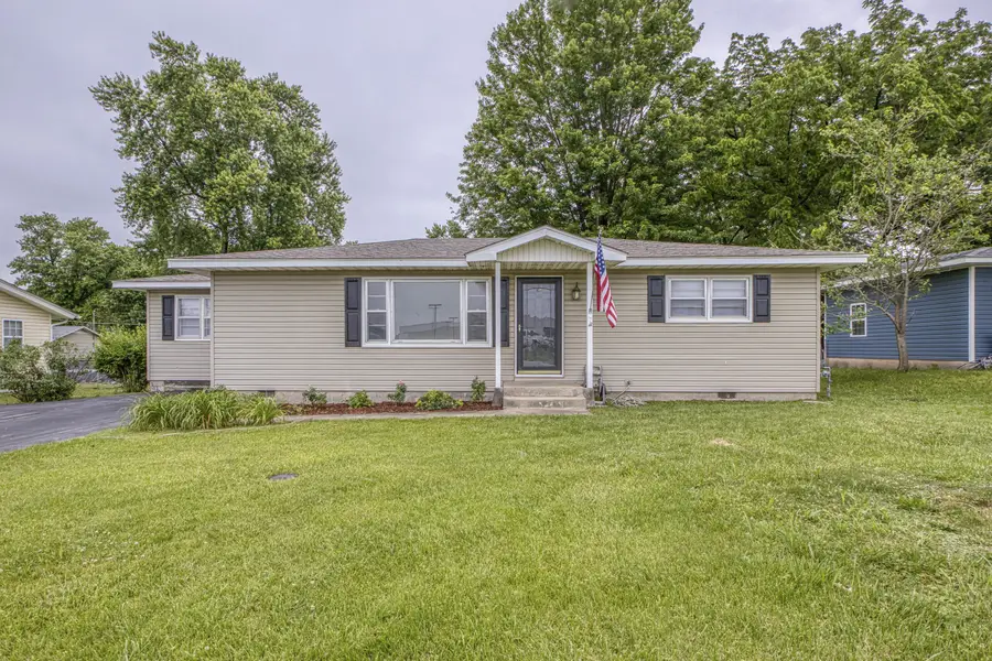 1914 Hazel Avenue, Carthage, MO 64836 - #2