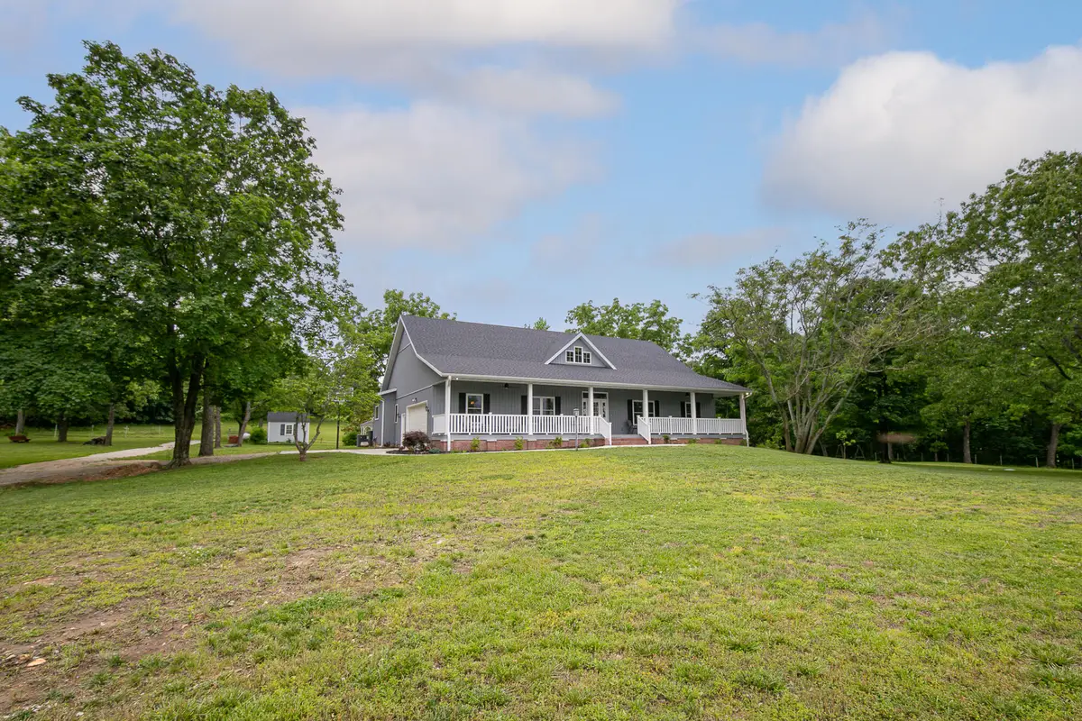 1422 E 370th Road, Bolivar, MO 65613 - #1