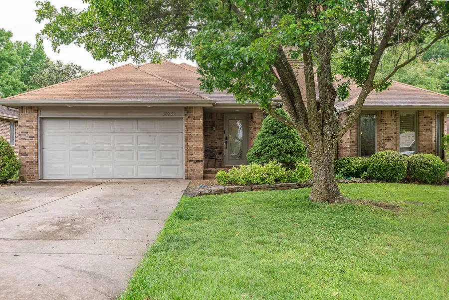 1895 S Forrest Heights Avenue, Springfield, MO 65809 - #2