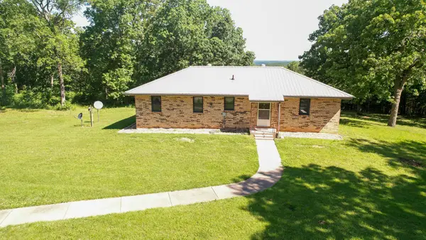 8870 NE 1275 Pvt Road, Osceola, MO 64776