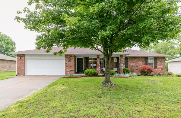 2345 W South Street, Bolivar, MO 65613