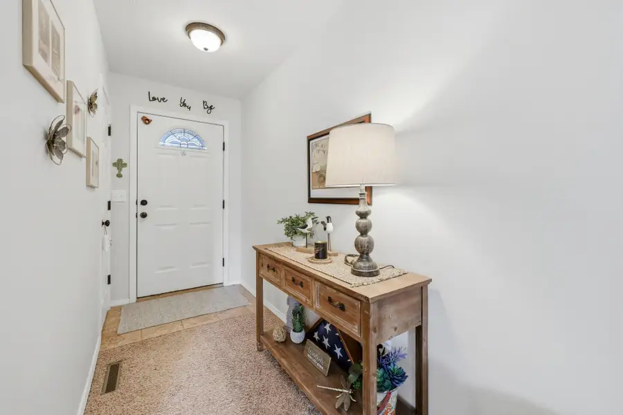 1102 S Hazelnut Avenue, Springfield, MO 65802 - #2