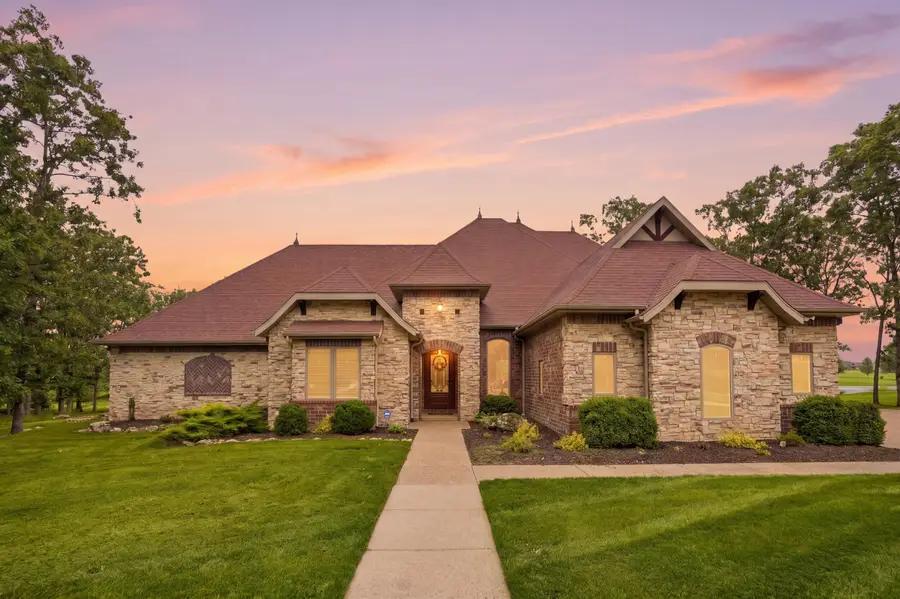 329 Country Club Drive, Marshfield, MO 65706 - #2