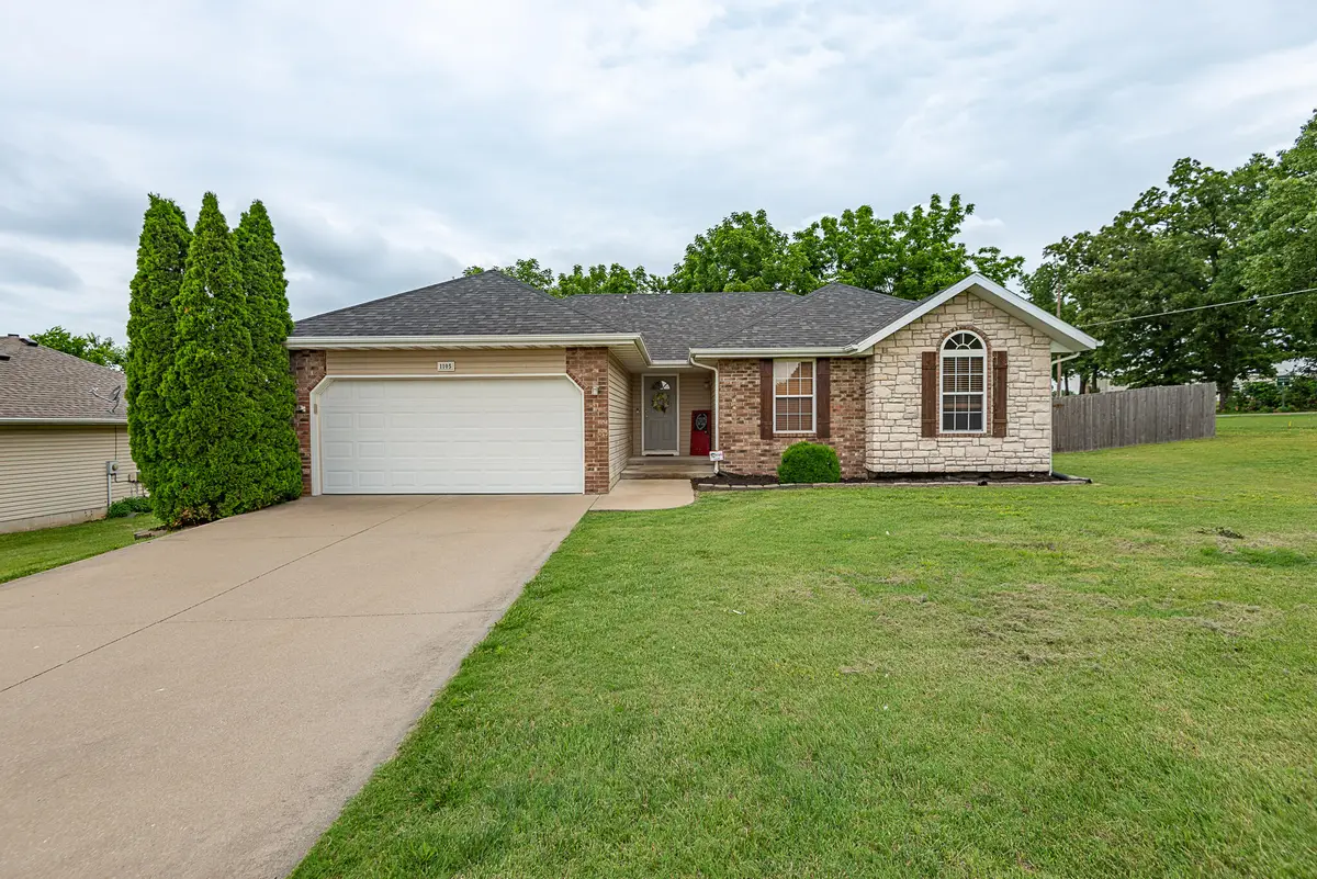 1105 W Scenic Hills Drive, Nixa, MO 65714 - #1