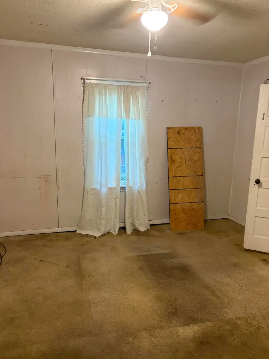 2238 N Travis Avenue, Springfield, MO 65803 - #2