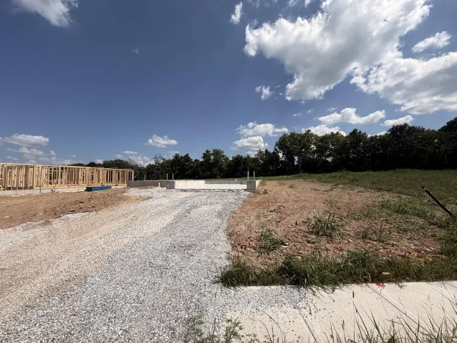 762 W Brook Hollow Road, Nixa, MO 65714 - #2