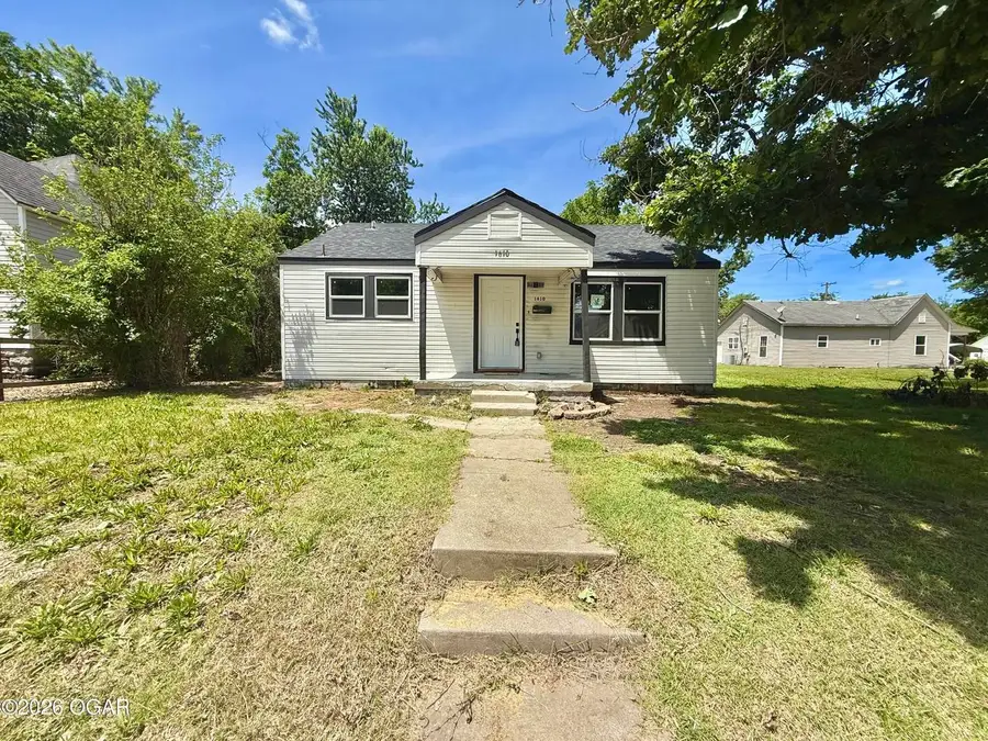1610 S Byers Avenue, Joplin, MO 64804 - #2