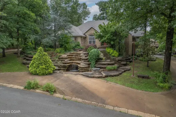 704 Laurel Circle, Neosho, MO 64850