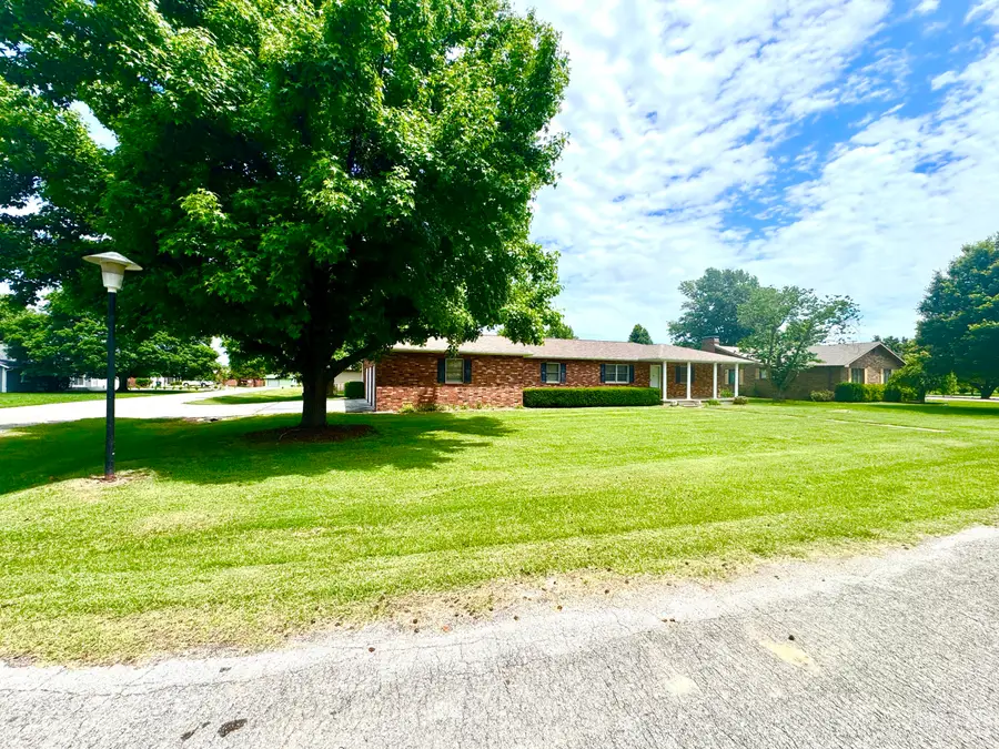 103 W Blair Drive, Stockton, MO 65785 - #3