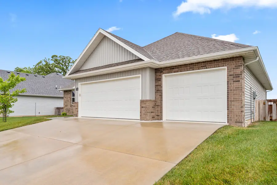 746 E Penzance Circle, Nixa, MO 65714 - #2