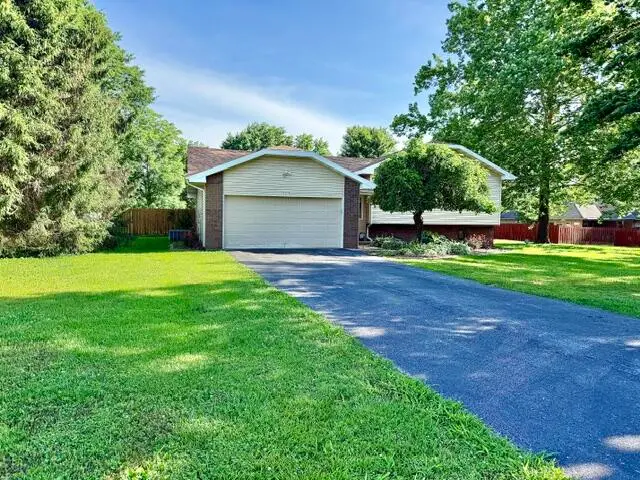 6208 E Spring Circle Drive, Springfield, MO 65809 - #2